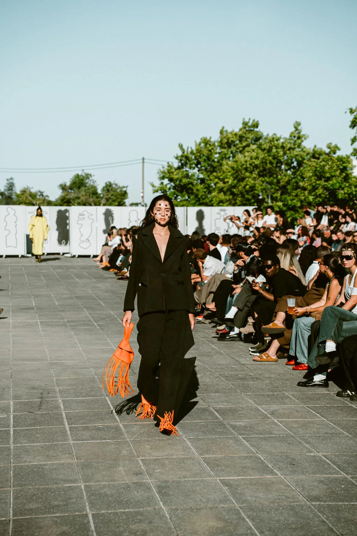 Look da coleção Dot or Not no desfile final